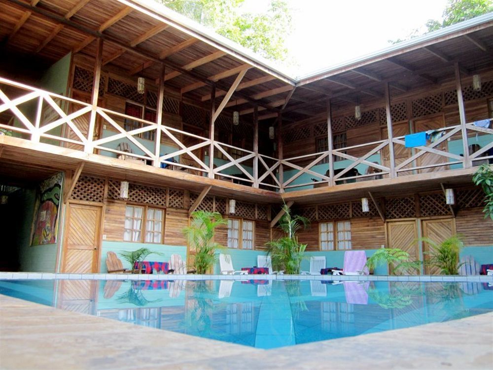 Lizard King Hotel & Suites Puerto Viejo de Talamanca Exterior foto